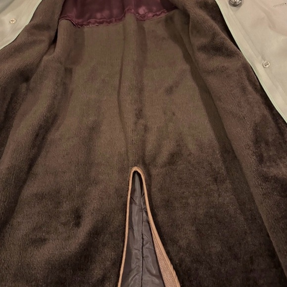 London Fog “Towne” Tan Double-Breasted Overcoat-Belted, Zip-Out Lining, 40R - Picture 4 of 7